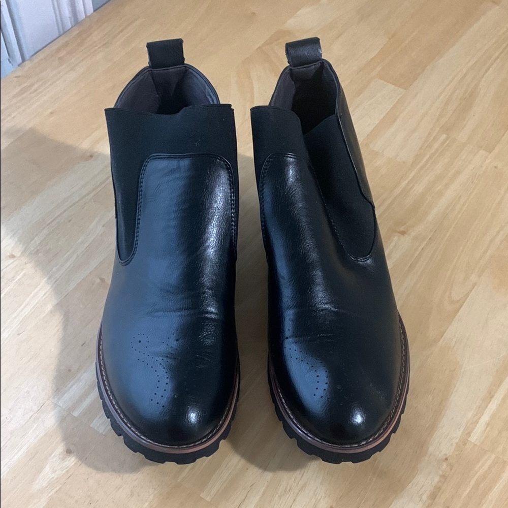 Jingpin Men’s Black Leather Chelsea Boots with Elastic Panels